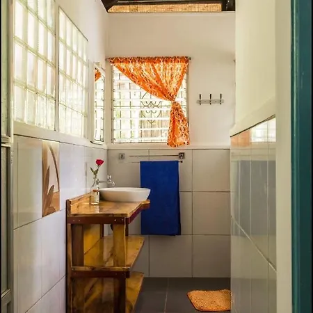 Sun House Rental Mambajao Exterior photo
