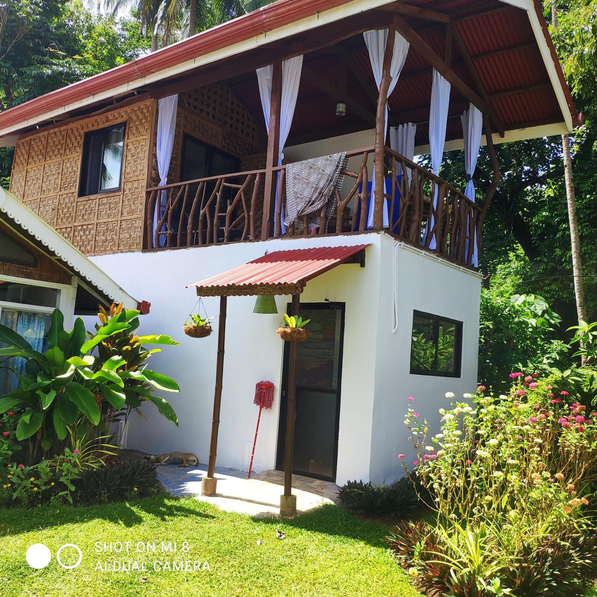 Sun House Lodge